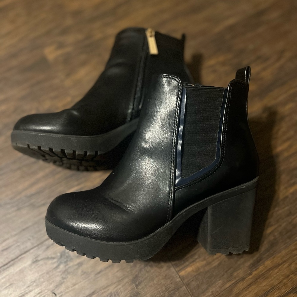 Chelsea Boot